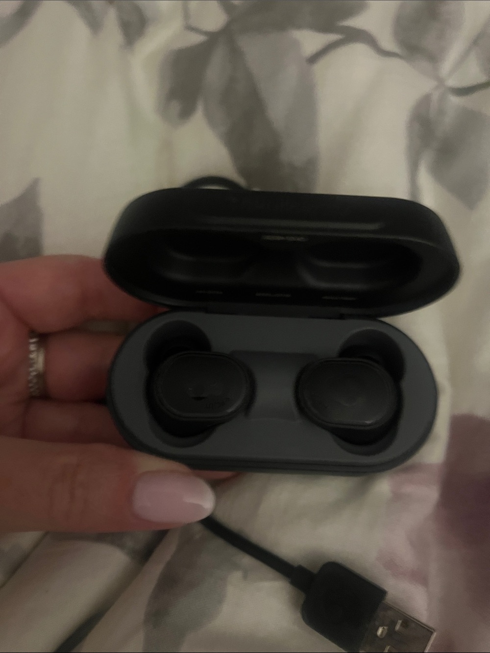 Skullcandy wireless earbuds